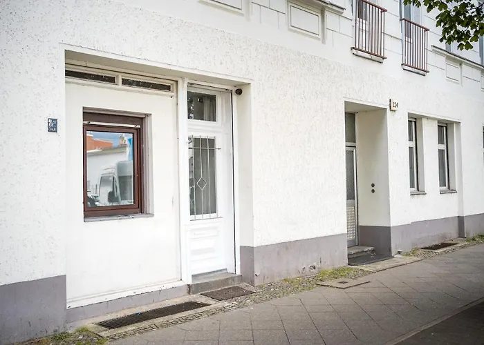 Spacious Apartment In Berlin Mitte For 6