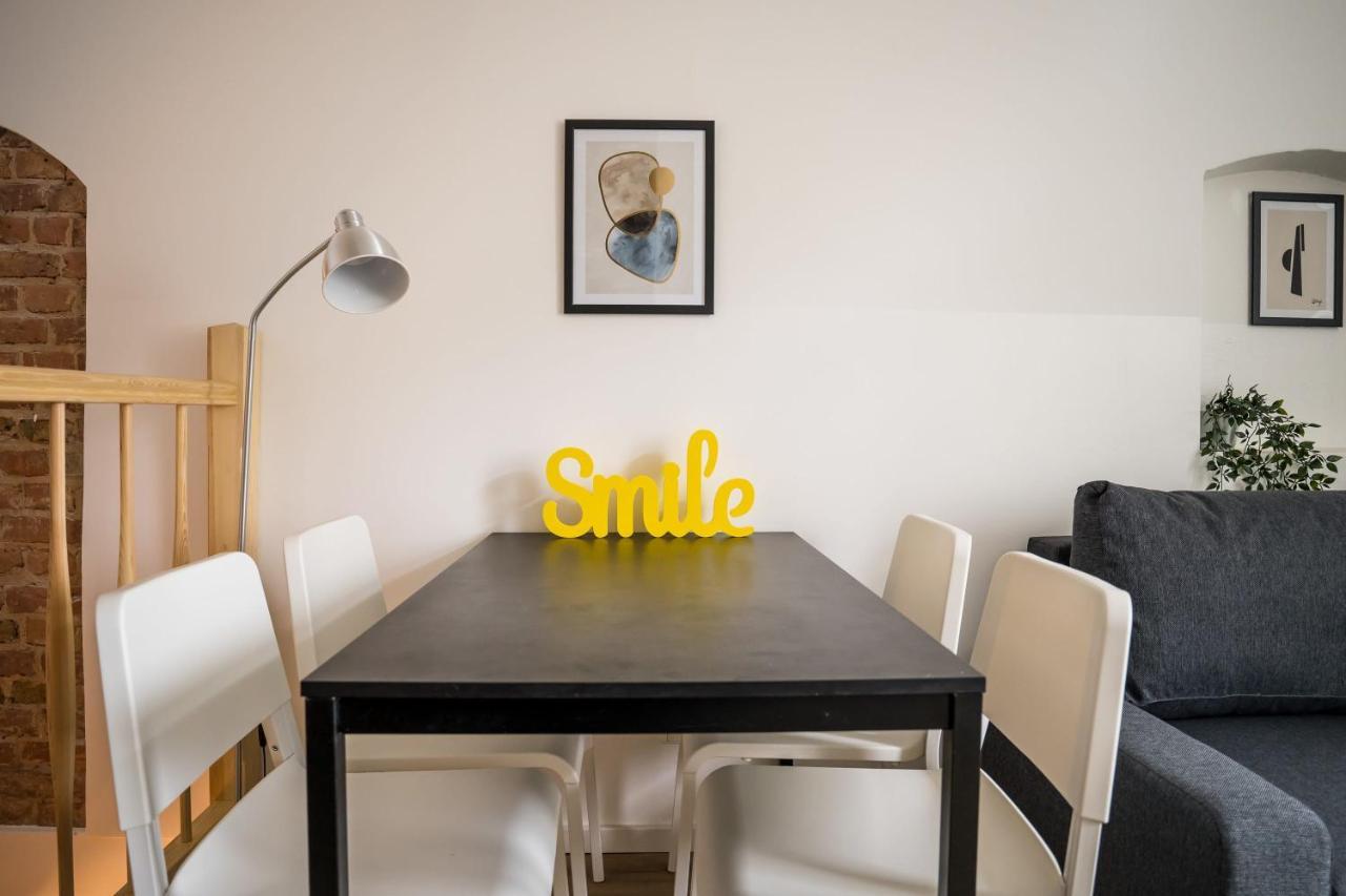 Spacious In Mitte For 6 Lejlighed
